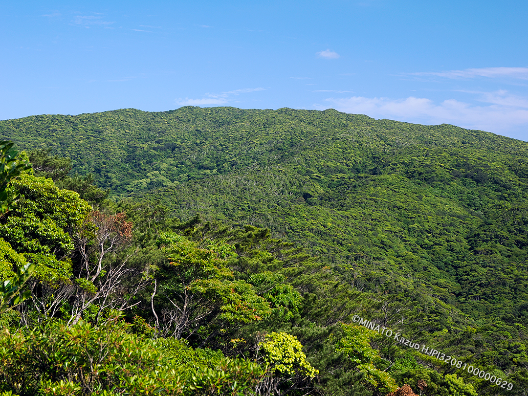 与那覇岳